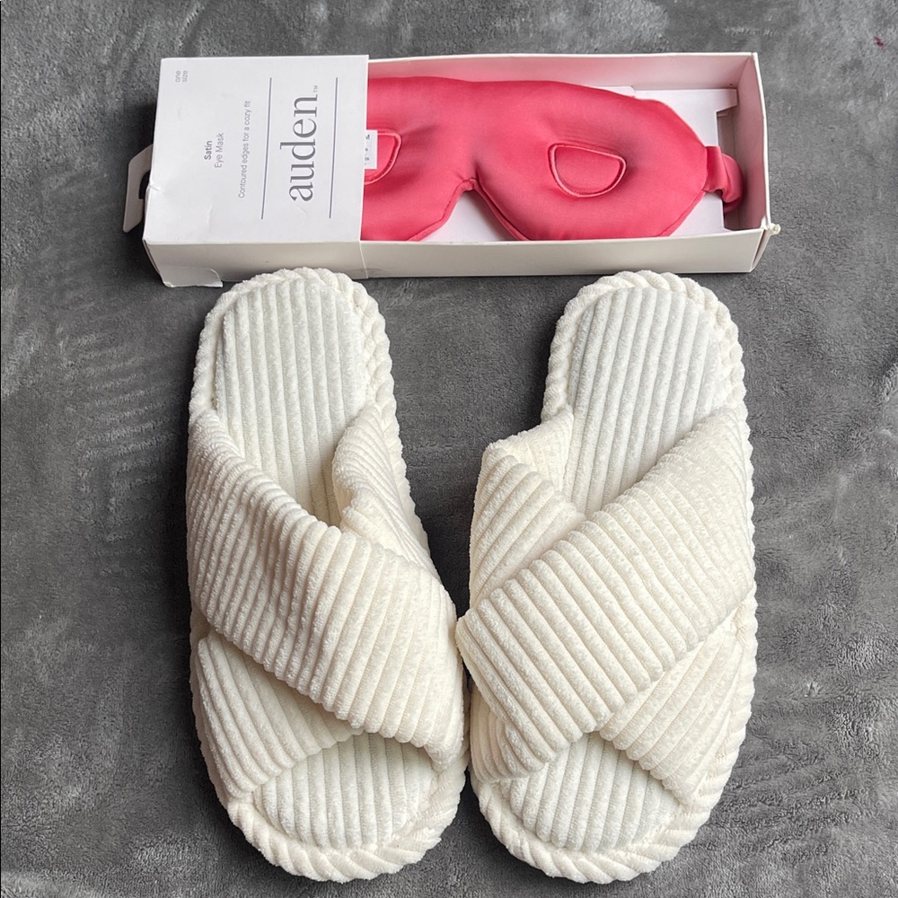 Auden Women's Cream Ribbed Crisscross Slide Slippers